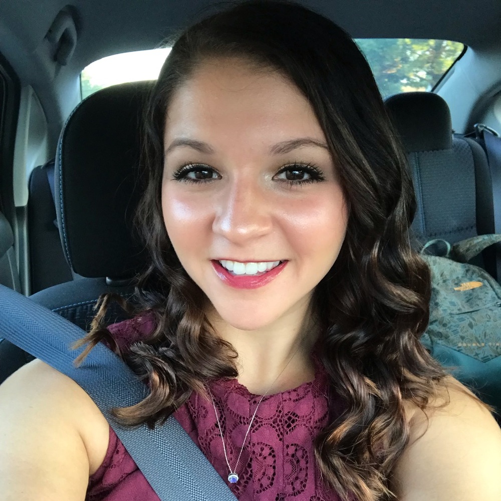 Meet your Posher, Stephanie